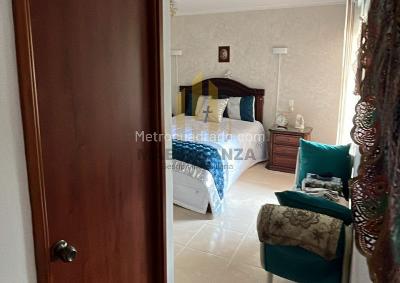 Apartamento en venta en La Castellana, Medellín · foto 5 de 12