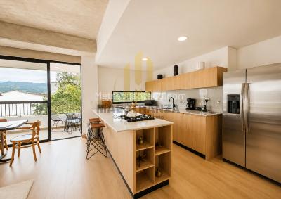 Apartamento de 2 alcobas en venta en El Poblado, Medellín, 110 m² · foto 4 de 11
