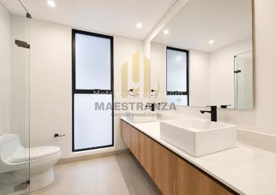 Apartamento de 2 alcobas en venta en El Poblado, Medellín, 110 m² · foto 7 de 11