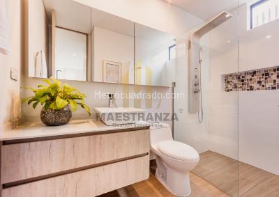 Apartamento de 3 alcobas en venta en Altos Del Poblado, Medellín, 128 m² · foto 7 de 19