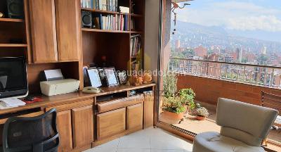 Apartamento de 4 alcobas en venta en Laureles, Medellín, 104 m² · foto 4 de 13