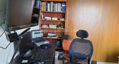 Apartamento de 4 alcobas en venta en Laureles, Medellín, 104 m² · foto 10 de 13
