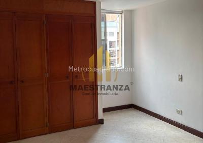 Apartamento de 2 alcobas en venta en Laureles, Medellín, 72 m² · foto 5 de 7