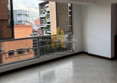 Apartamento de 2 alcobas en venta en Laureles, Medellín, 72 m² · foto 2 de 7