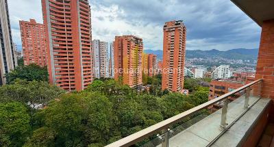 Apartamento en venta en El Poblado, Medellín · foto 8 de 20