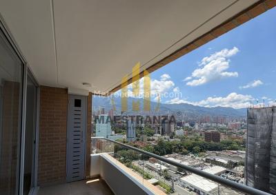 Apartamento de 3 alcobas en venta en El Poblado, Medellín, 100 m² · foto 2 de 13