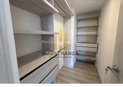 Apartamento de 3 alcobas en venta en El Poblado, Medellín, 100 m² · foto 11 de 13