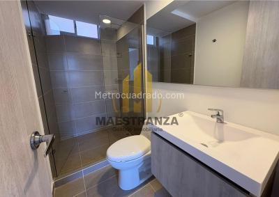 Apartamento de 3 alcobas en venta en El Poblado, Medellín, 100 m² · foto 12 de 13
