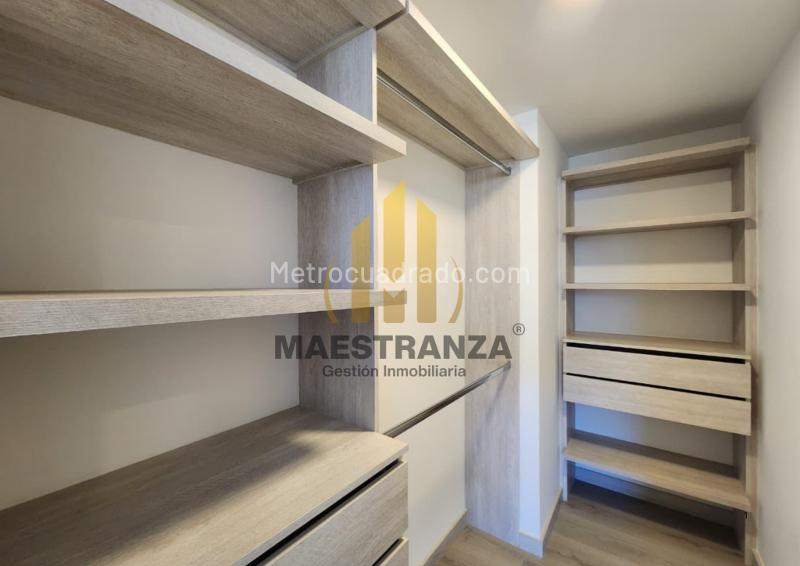 Piso – Medellín, El Poblado - Más