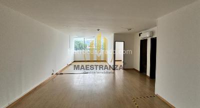 Office for rent in Guayabal, Medellín