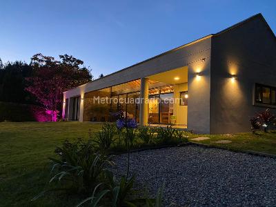 Casa de 4 alcobas en venta en San Felix, Bello · foto 6 de 17