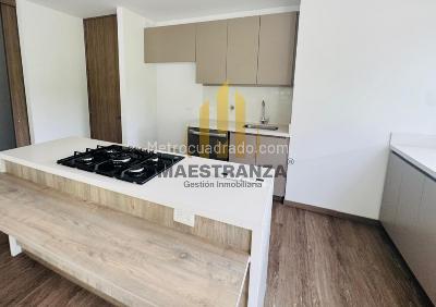 Apartamento de 2 alcobas en venta en El Poblado, Medellín, 172 m² · foto 8 de 17