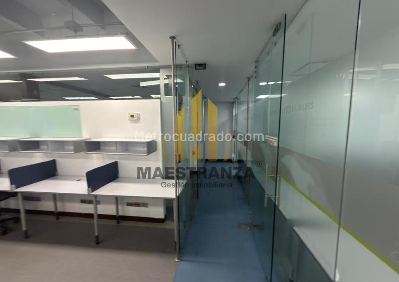 Oficina en Arriendo, El Poblado, Medellín - Más