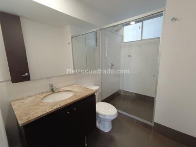 Apartamento en arriendo en El Poblado, Medellín · foto 11 de 15