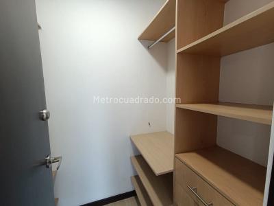 Apartamento en arriendo en El Poblado, Medellín · foto 12 de 15