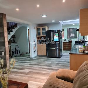 Casa de 3 alcobas en venta en Loma De Los Mesa, Envigado, 310 m² · foto 3 de 20