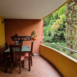 Casa de 3 alcobas en venta en Loma De Los Mesa, Envigado, 310 m² · foto 9 de 20