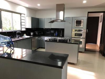 Casa de 4 alcobas en venta en Los Alcazares, Sabaneta, 470 m² · foto 5 de 11