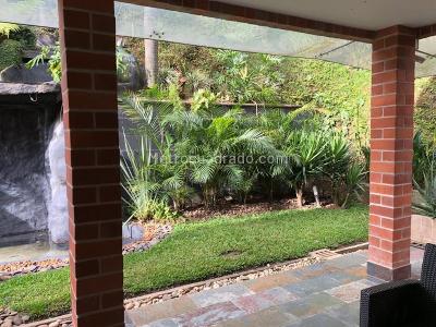 Casa de 4 alcobas en venta en Los Alcazares, Sabaneta, 470 m² · foto 9 de 11