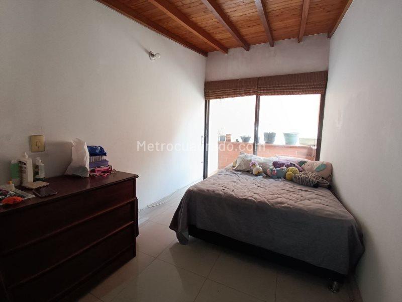 Casa Amplia de 5 Alcobas en Belén Rosales - 4