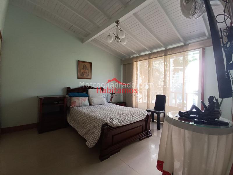 Local Space for Rent in El Estadio - 6