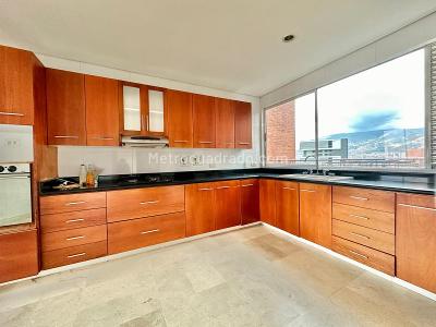Apartamento de 4 alcobas en venta en Laureles, Medellín, 495 m² · foto 6 de 20