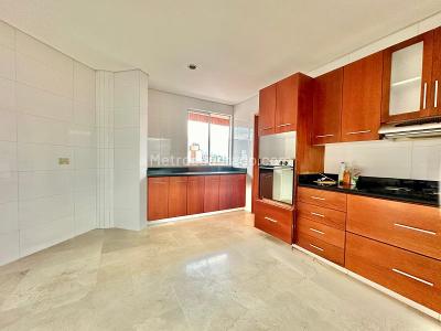 Apartamento de 4 alcobas en venta en Laureles, Medellín, 495 m² · foto 7 de 20