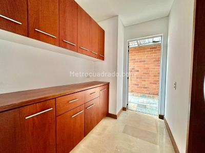 Apartamento de 4 alcobas en venta en Laureles, Medellín, 495 m² · foto 8 de 20