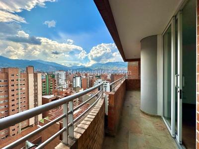 Apartamento de 4 alcobas en venta en Laureles, Medellín, 495 m² · foto 16 de 20