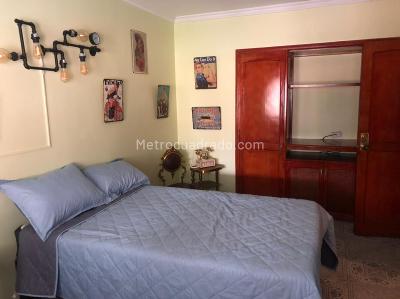 Casa de 5 alcobas en venta en La America, Medellín, 395 m² · foto 5 de 9