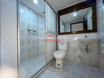 Casa de 4 alcobas en venta en Campo Valdes 1, Medellín, 98 m² · foto 9 de 11
