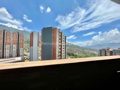 Apartamento en venta en Robledo, Medellín · foto 2 de 15