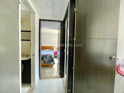 Apartamento en venta en Robledo, Medellín · foto 4 de 15
