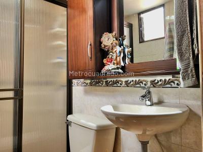 Apartamento en venta en La America, Medellín · foto 12 de 20