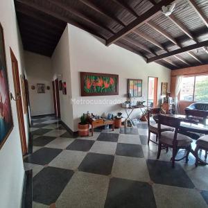 Apartamento en venta en Laureles, Medellín · foto 4 de 15