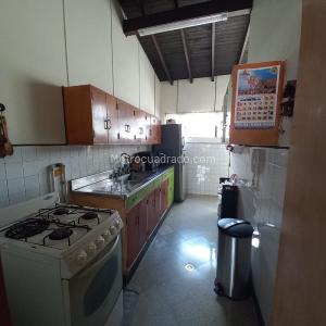 Apartamento en venta en Laureles, Medellín · foto 6 de 15