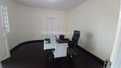Apartamento en venta en La Candelaria, Medellín · foto 3 de 13