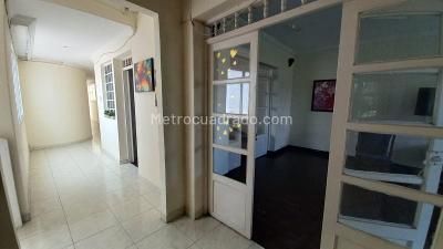 Apartamento en venta en La Candelaria, Medellín · foto 4 de 13