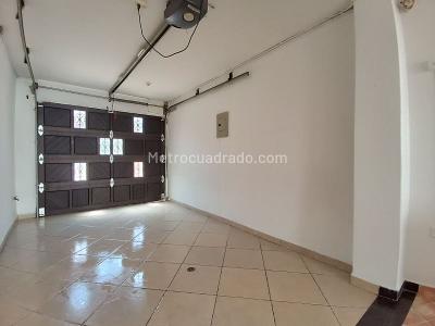 Casa de 4 alcobas en venta en Belen, Medellín, 230 m² · foto 3 de 20