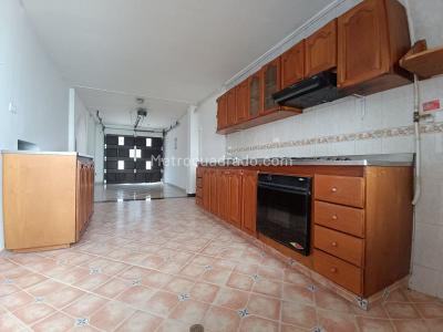 Casa de 4 alcobas en venta en Belen, Medellín, 230 m² · foto 4 de 20