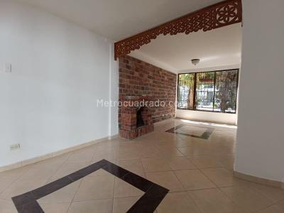 Casa de 4 alcobas en venta en Belen, Medellín, 230 m² · foto 8 de 20