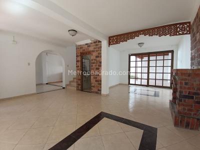 Casa de 4 alcobas en venta en Belen, Medellín, 230 m² · foto 10 de 20