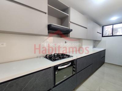 Apartamento de 2 alcobas en venta en La Castellana, Medellín, 200 m² · foto 4 de 20