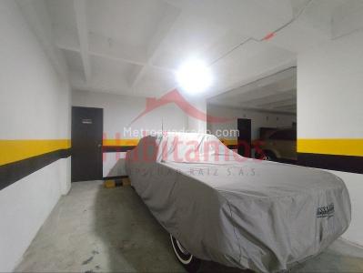 Apartamento de 2 alcobas en venta en La Castellana, Medellín, 200 m² · foto 16 de 20