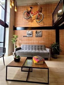 Apartaestudio en venta en Bombona 1, Medellín, 50 m² · foto 2 de 10