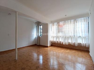 Apartamento de 2 alcobas en arriendo en Villa Hermosa, Medellín, 65 m² · foto 3 de 11