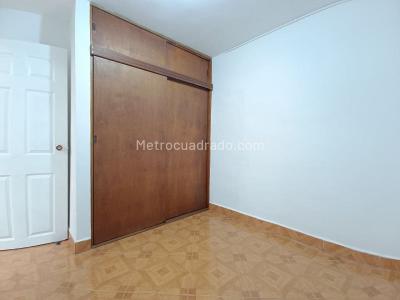 Apartamento de 2 alcobas en arriendo en Villa Hermosa, Medellín, 65 m² · foto 6 de 11