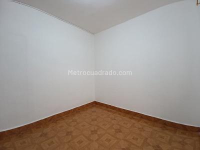 Apartamento de 2 alcobas en arriendo en Villa Hermosa, Medellín, 65 m² · foto 7 de 11