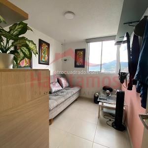 Apartamento de 3 alcobas en venta en La Cabaña, Bello, 51 m² · foto 6 de 12