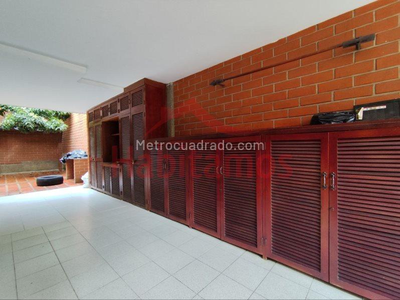 Spacious 4BR House in Belen - 6